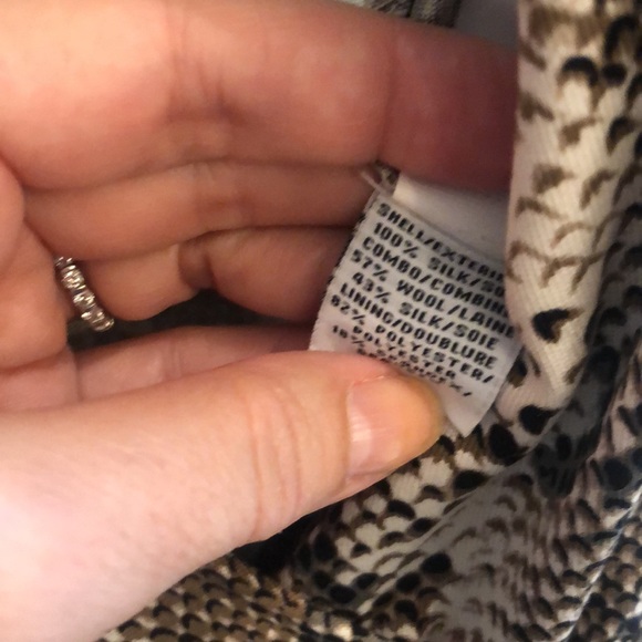 DVF wrap dress size 6 snake pattern - Picture 9 of 16